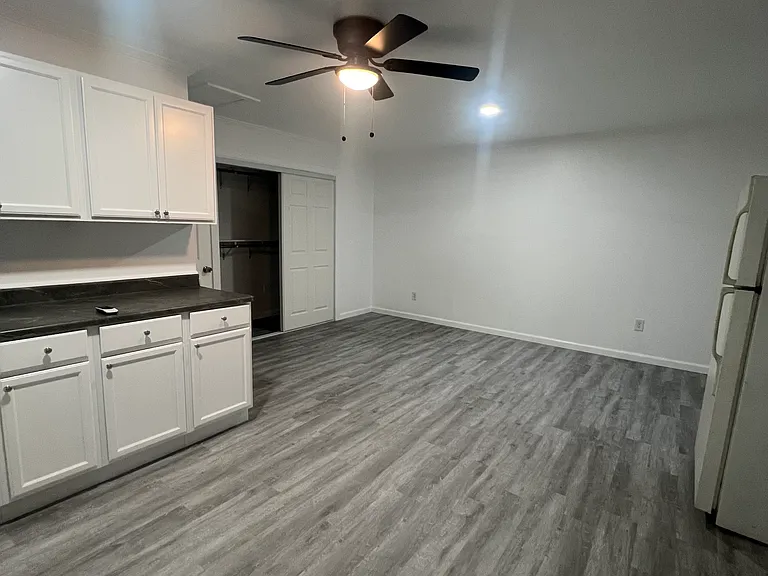 9135 Algeroma St — Photo 1