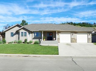 1916 Stampede Dr, Spearfish, SD 57783