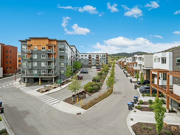 3rd image of 720 Valley Rd #44