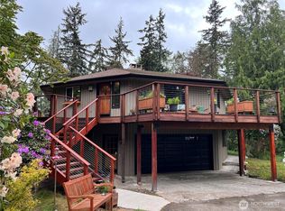 94 Raccoon Road, Sequim, WA 98382