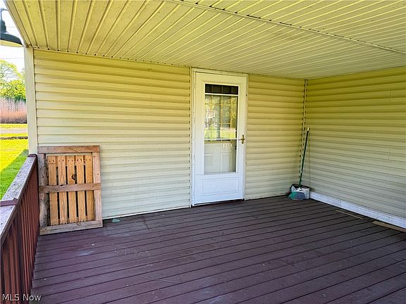 4th image of 583 E 1st St