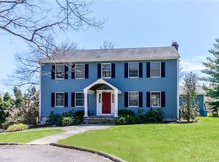 5 Brenner Rd, Norwalk, CT 06851