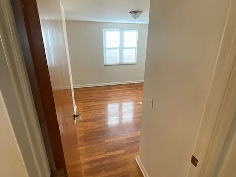 2112 Fulton Rd NW — Photo 9
