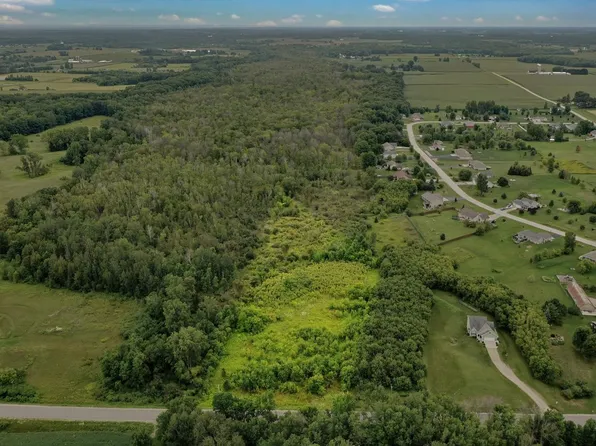 S Chase Rd #1, Pulaski, WI 54162