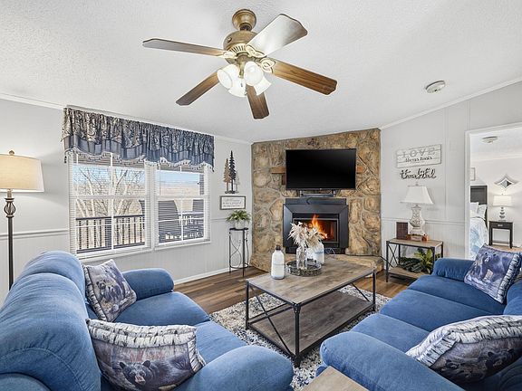 2nd image of 281 Willis Rd