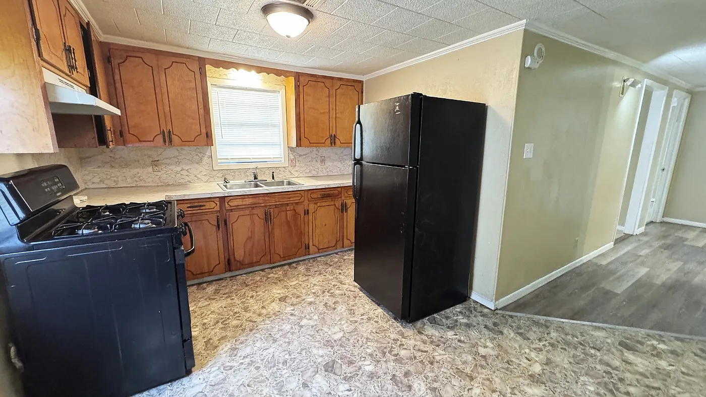 2 bed, 1360 sqft, $850 — Photo 4