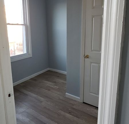4th image of 1016 S Orange Ave