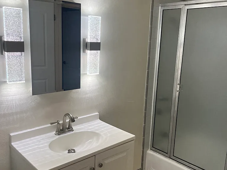 1517 G St #B — Photo 10