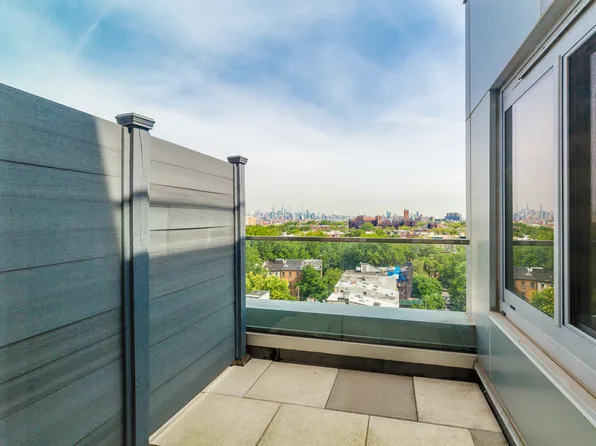1328 Fulton Street image 1 of 11