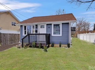 15 River Rd, East Brunswick, NJ 08816