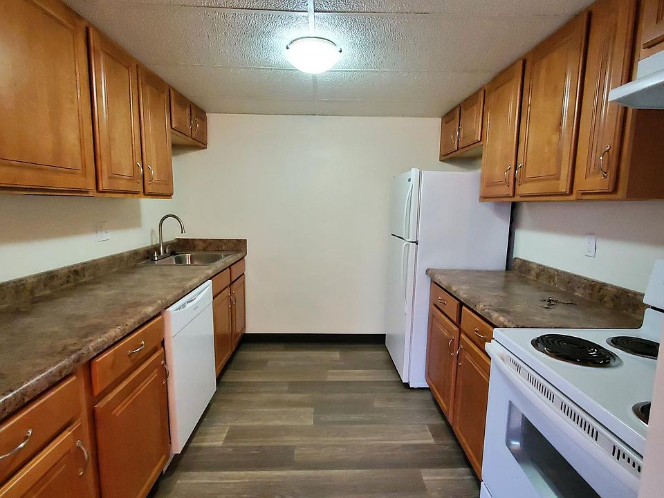 1st image of 700 5th St #35
