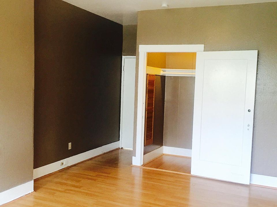 Walk in closet