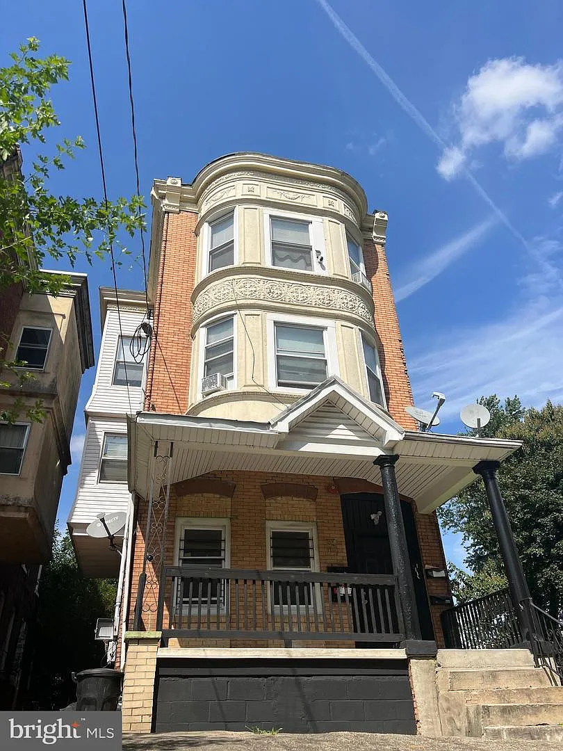 1711 West Tioga Street - 1 — Photo 2