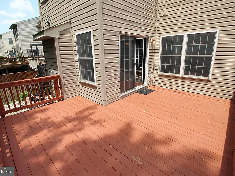 3800 Elmwood Towne Way — Photo 29