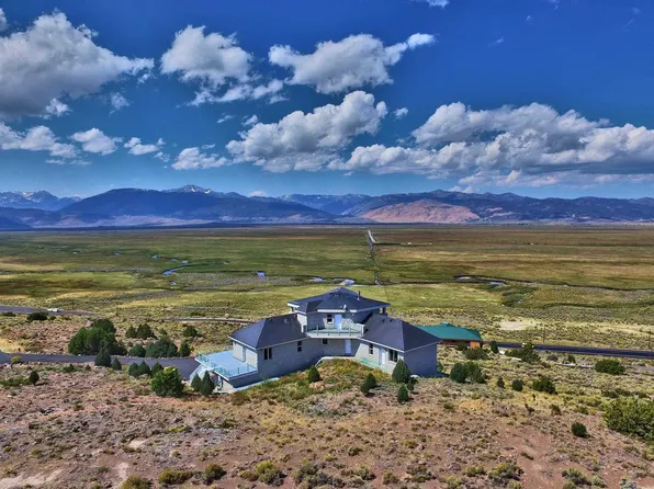 350 Aspen Ln, Bridgeport, CA 93517