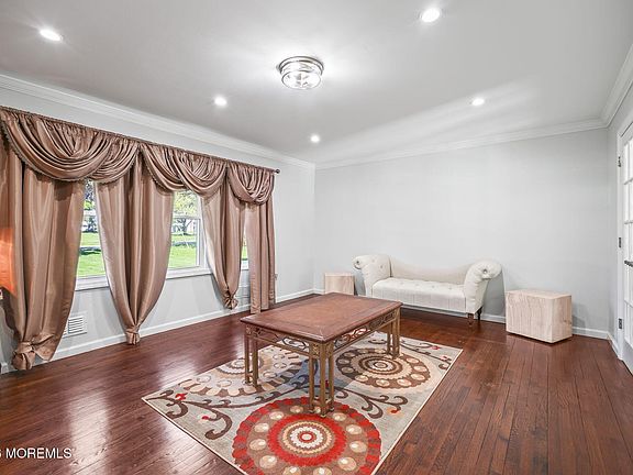 5th image of 52 Hibernia Way