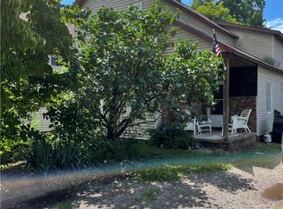 914 Raymond Ave, Barberton, OH