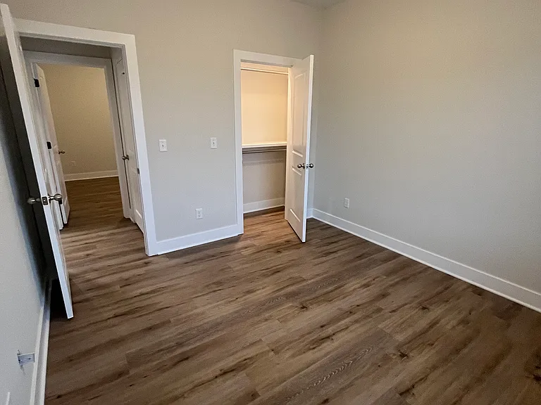 510 E Hayes St — Photo 10