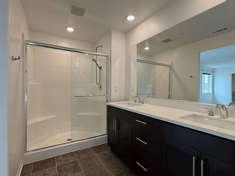 1685 Camellia Ln — Photo 25
