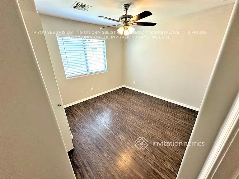 25541 W Pioneer St — Photo 8