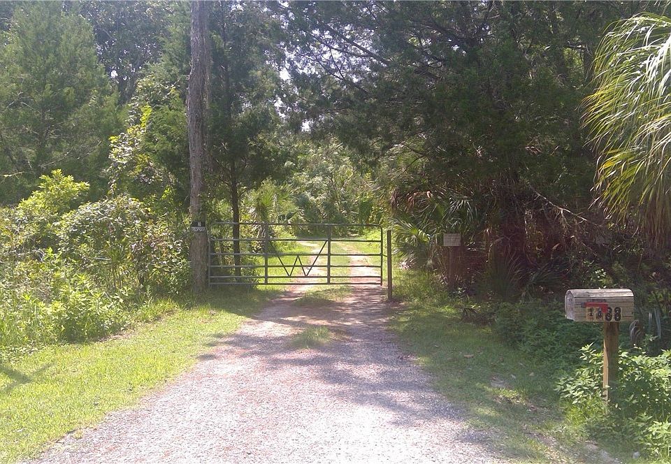 2nd image of 1488 Algood Rd