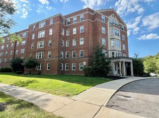 13800 Fairhill Rd APT 321, Shaker Heights, OH 44120