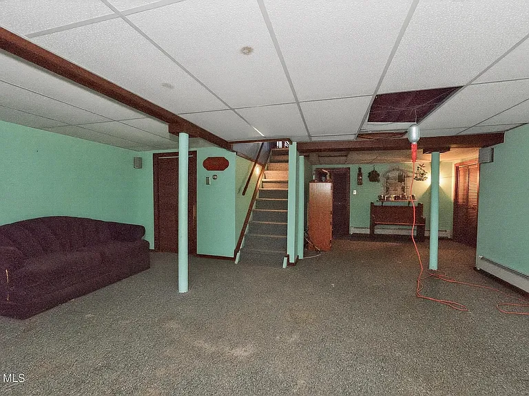 1450 Baker Ave — Photo 18