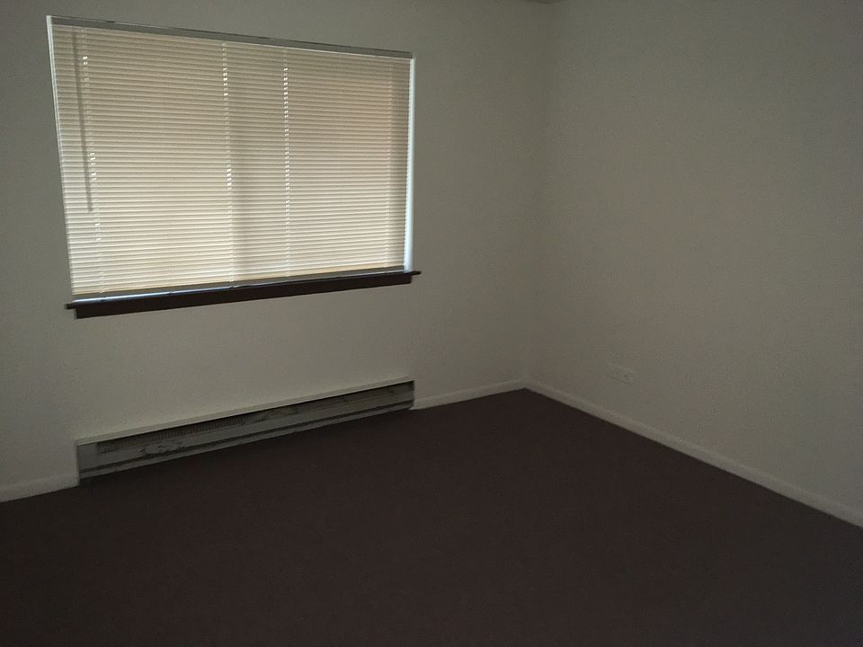 Building Photo 4