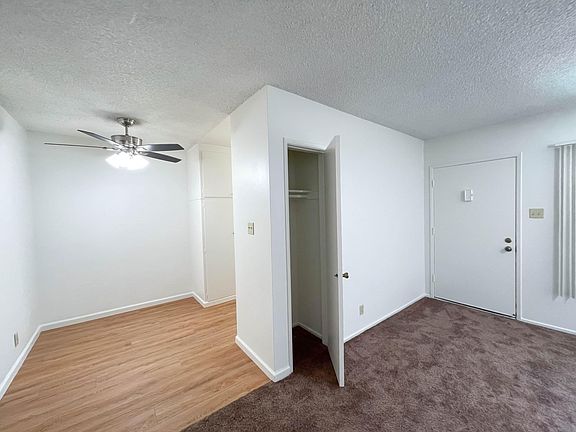 4th image of 18 S Marguerita Ave #18