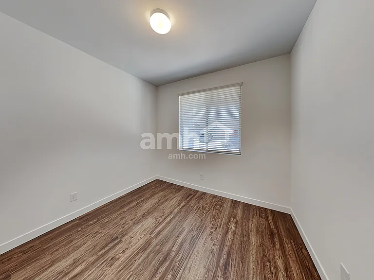 4137 S 105th Dr — Photo 14