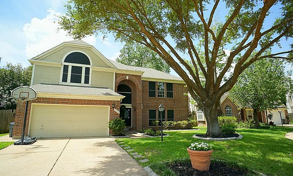 1st image of 11415 Willow Field Dr