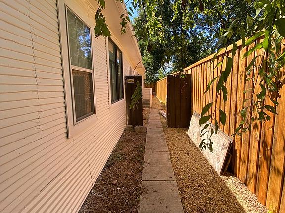 2nd image of 615 Parkview Ave #2