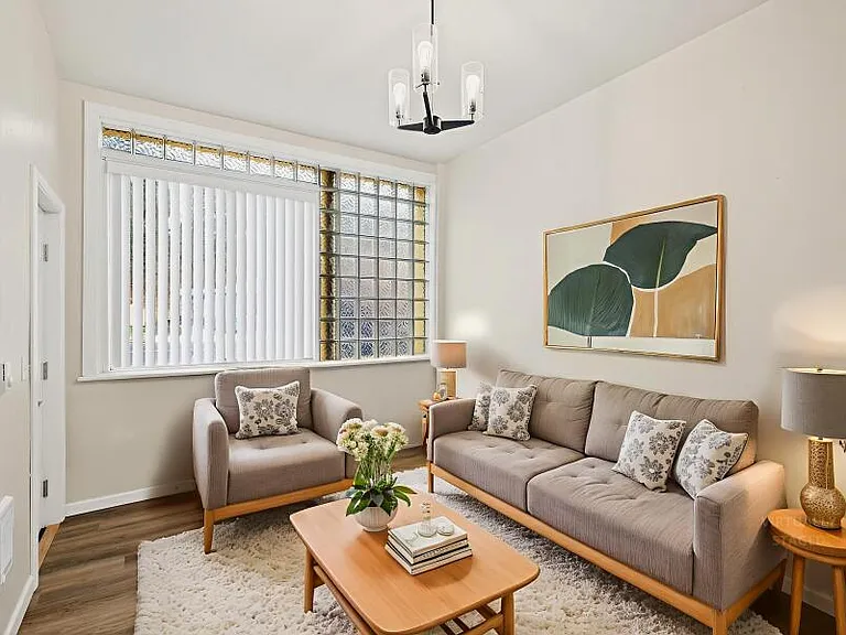 310 E Main St #3 — Photo 1