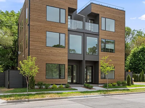 215 Barlow St #1, Traverse City, MI 49686