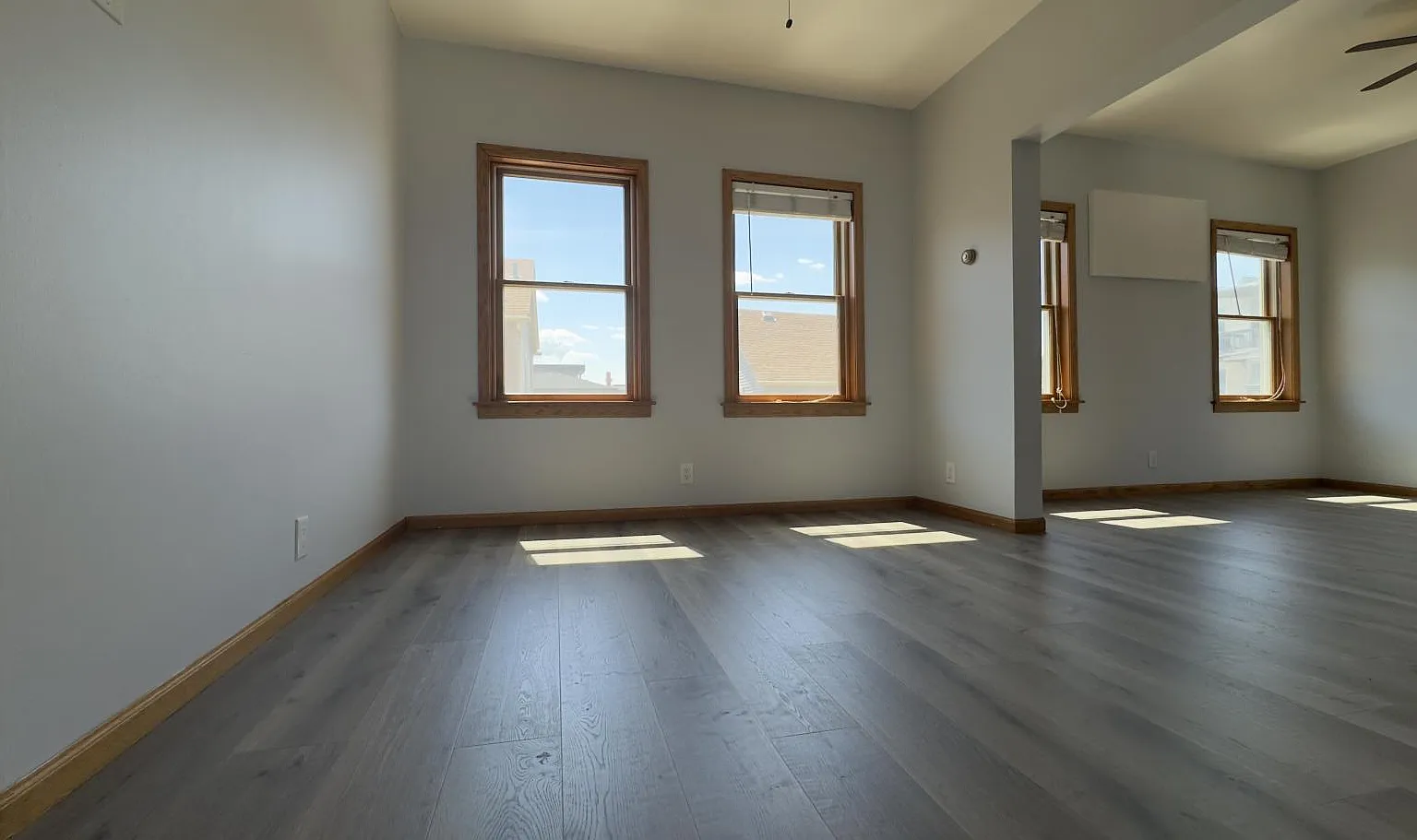 2 bed, 1000 sqft, $1,795 — Photo 3