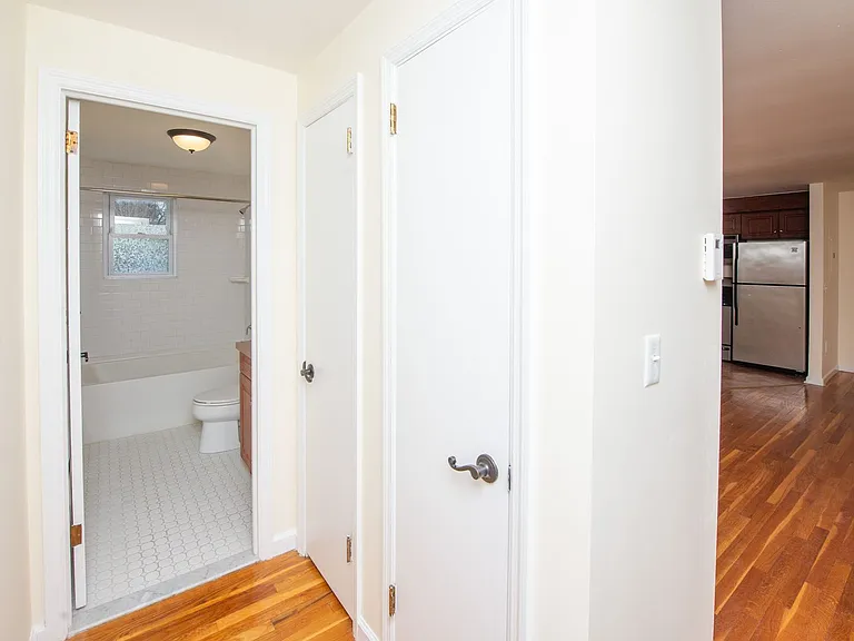 Eli Whitney Apartments — Photo 35