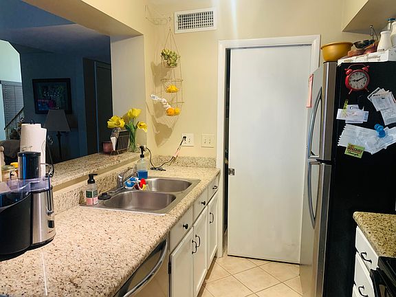 3rd image of 6720 W Kings Ave