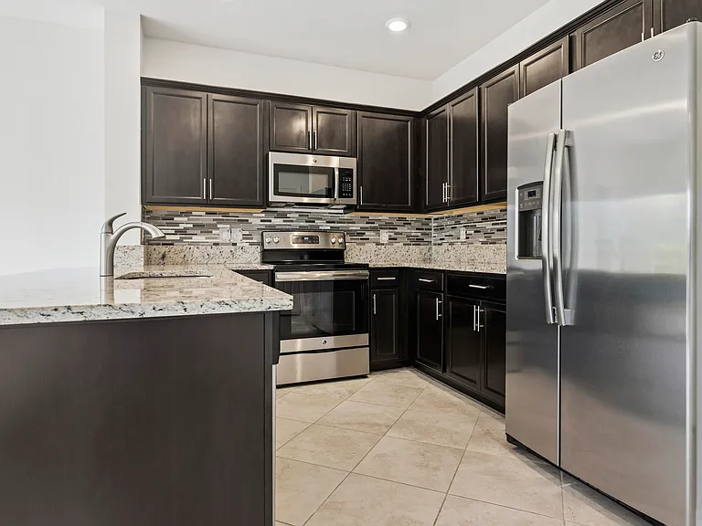 4648 Silver Saw Ln — Photo 12