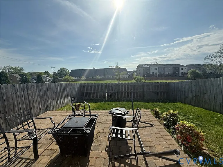 7983 Wistar Woods Ct — Photo 12