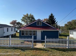 75 3rd St, Gouldsboro, PA 18424