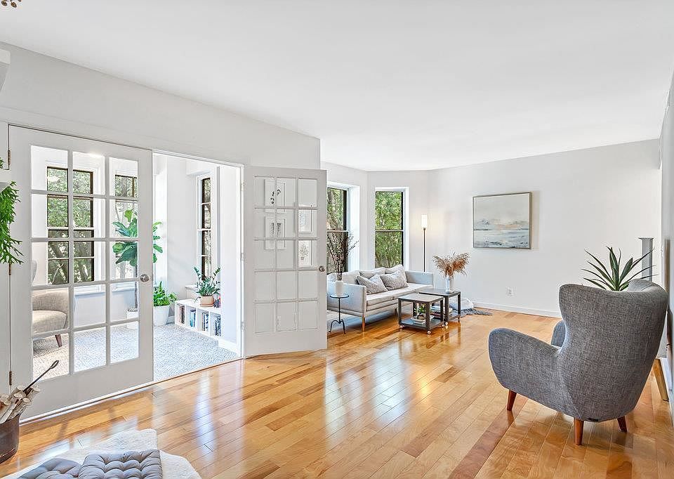 1st image of 5858 Nina Pl