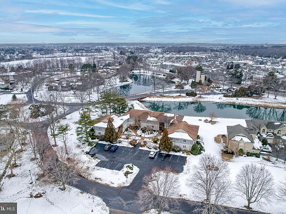 2nd image of 18488 Belle Grove Rd Unit 3