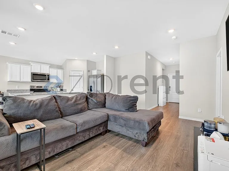 3923 Mountain Dr — Photo 7