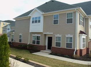 21 Masters Blvd, Piscataway, NJ 08854