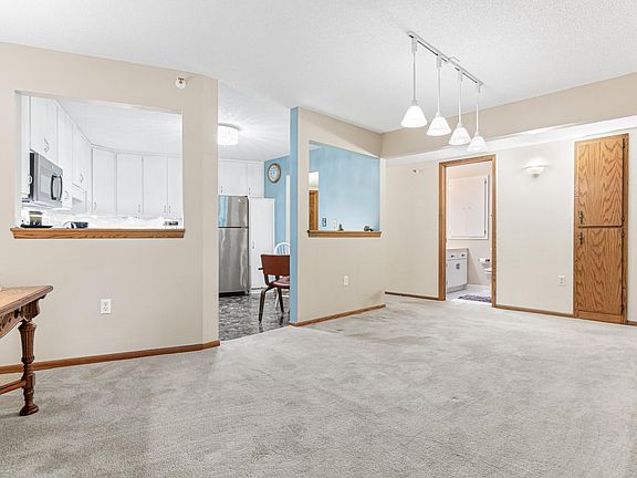 4th image of 3150 Glen Oaks Ave APT 107A