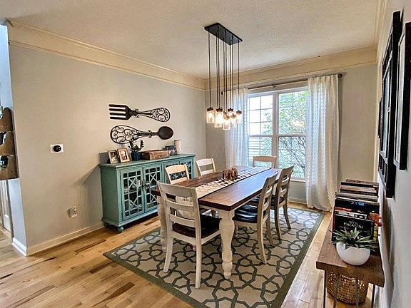 4th image of 4402 Oaks Shadow Dr