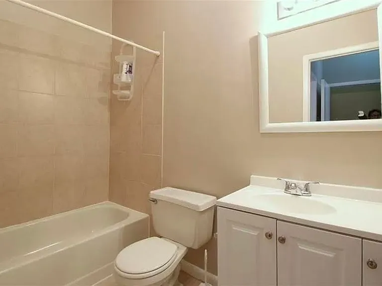 511 Park Ave #2 — Photo 11