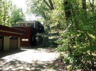 202 Tryon Farm Ln, Michigan City, IN 46360