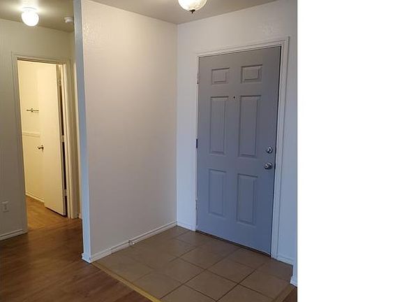 2nd image of 2711 Lake Terrace Dr