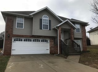 2507 S 11th St, Ozark, MO 65721
